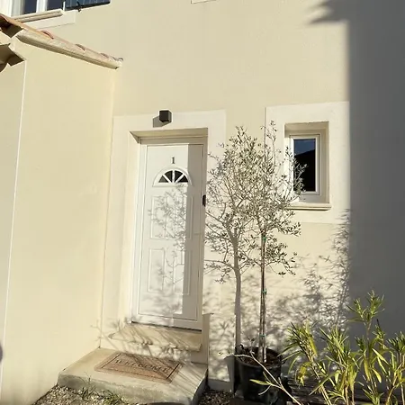 Le Clos Du Moulin 1 - Maison, Jardin, 3 (adults Only) Holiday home Entraigues-sur-la-Sorgue